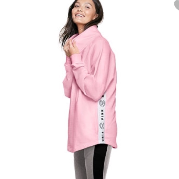 🌸NEW VS PINK Varsity Quarter Zip Sweatshirt - Picture 2 of 3